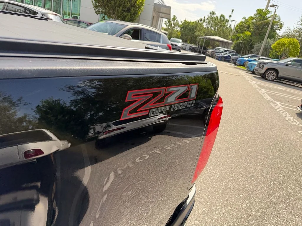 Certified Used 2021 Black Chevrolet Z71 image 14