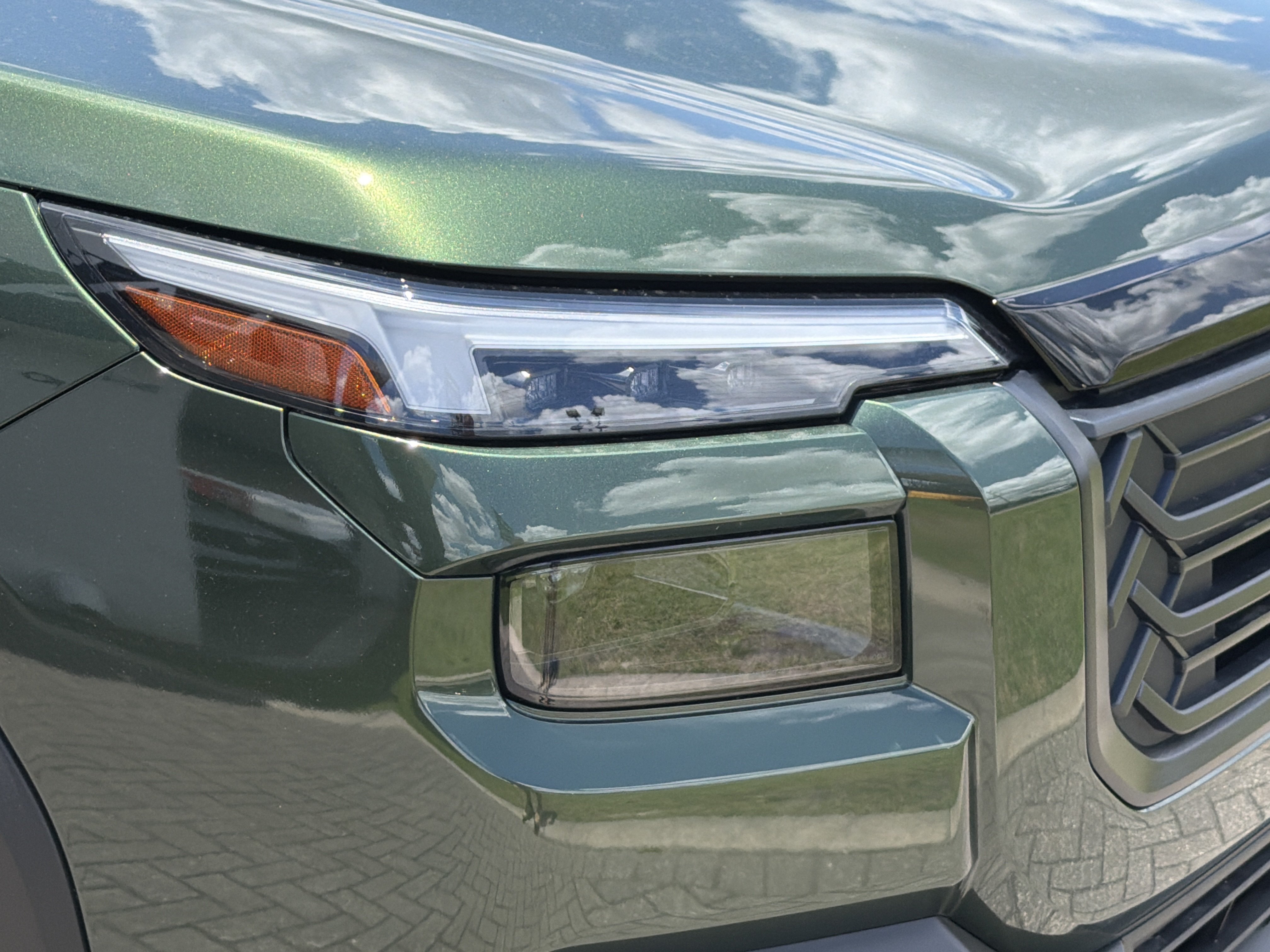 New 2026 DEEP EMERALD GREEN PEARL Subaru Limited image 8