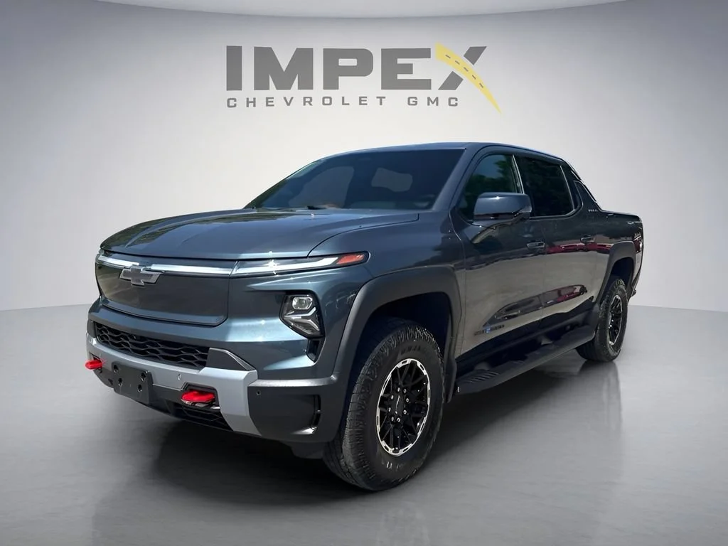 Used 2026 Blue Smoke Metallic Chevrolet Trail Boss - Max Range image 1