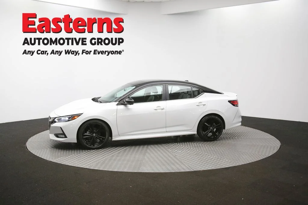 Used 2021 White Nissan SR image 56
