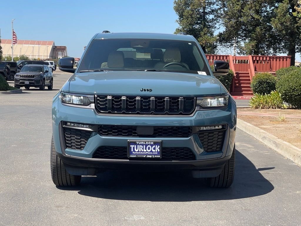 New 2026 Steel Blue Exterior Paint Jeep Limited image 2