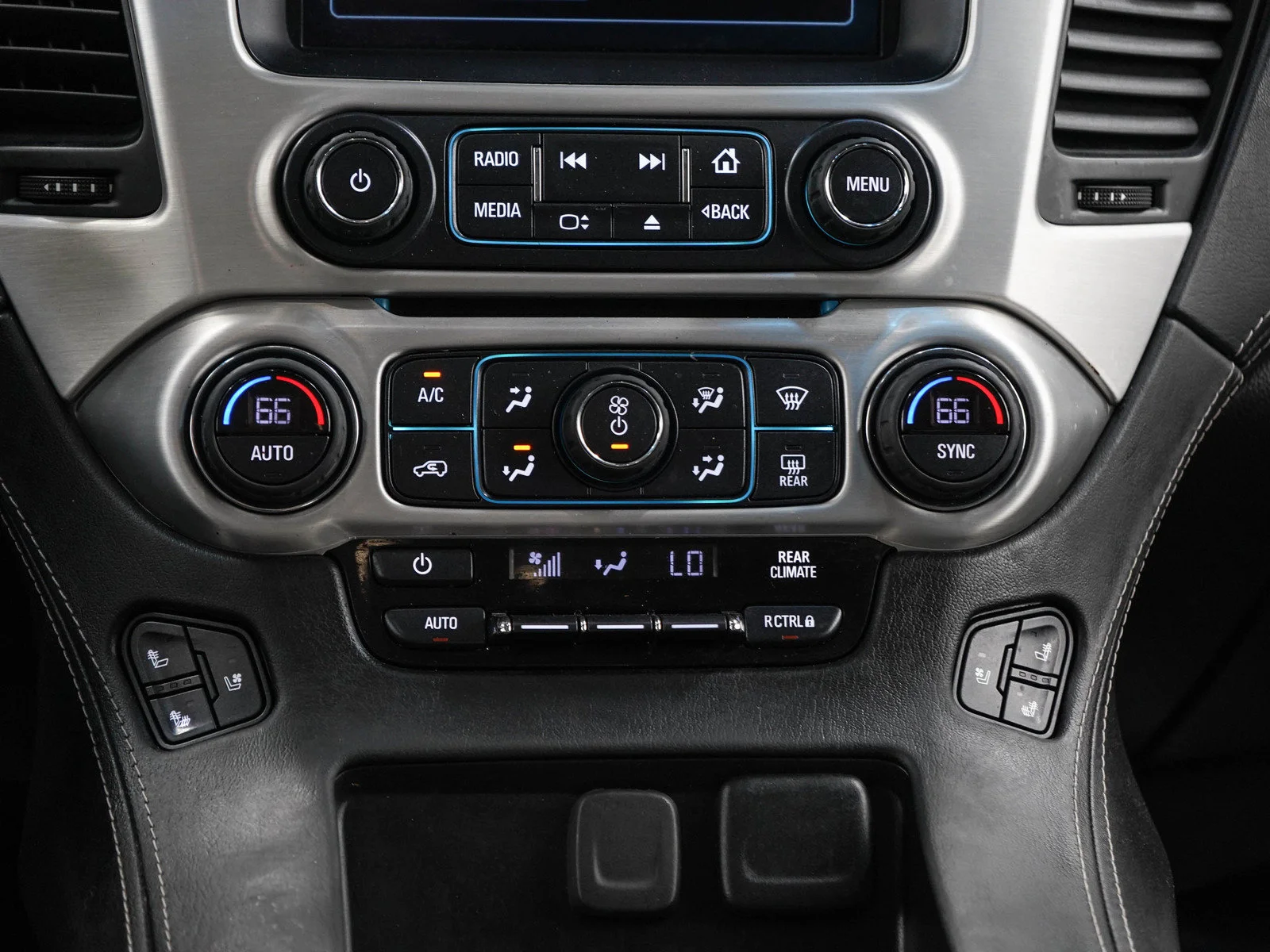 Used 2019 Onyx Black GMC SLT image 22