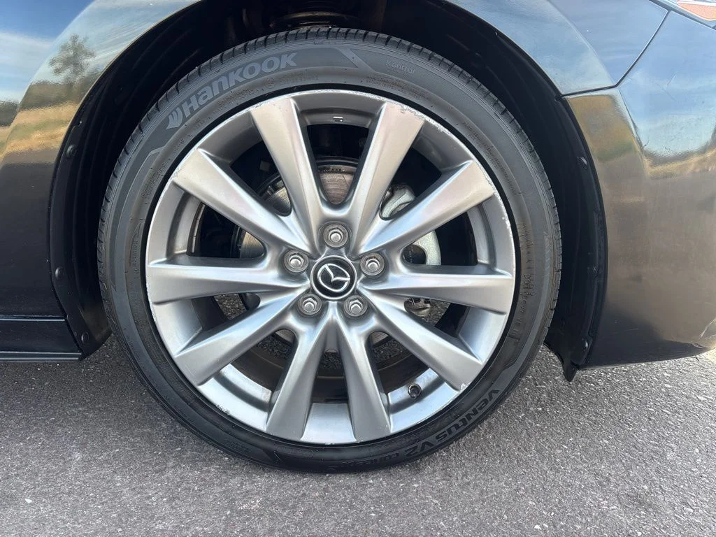 Used 2021 Black Mazda Select image 27