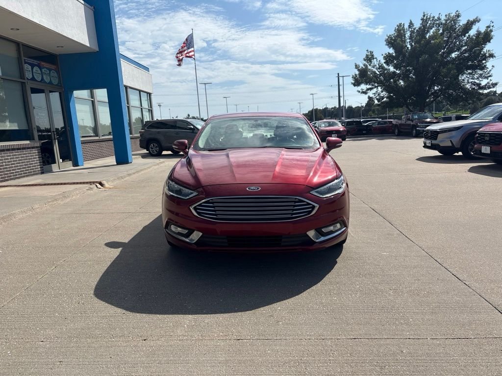 Used 2017 Ruby Red Metallic Ford SE image 2