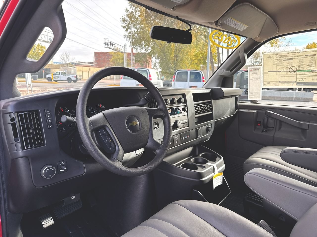 2025 Chevrolet Express Cargo Work Van - Photo 34