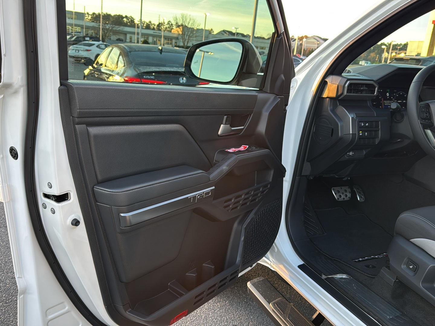 2026 Toyota Tacoma TRD Sport - Photo 14