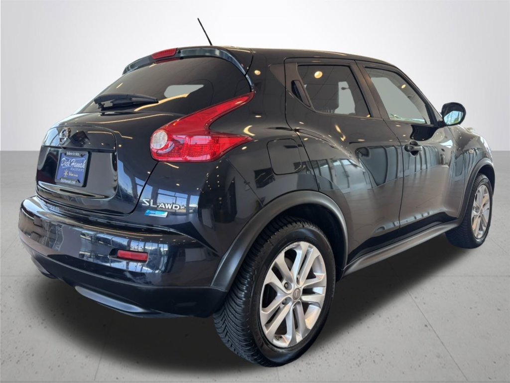 Used 2012 Black Nissan SL image 7