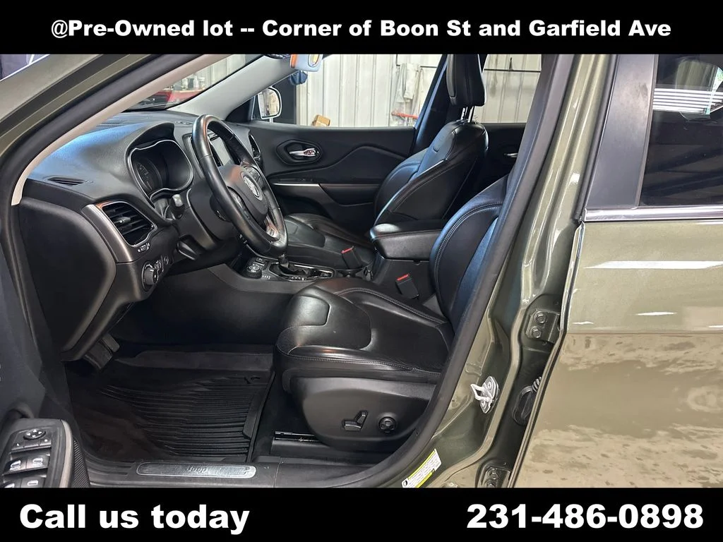 Used 2019 Green Jeep Limited image 14