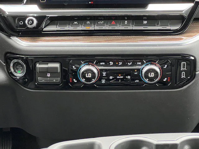 New 2026 Onyx Black GMC Elevation image 46