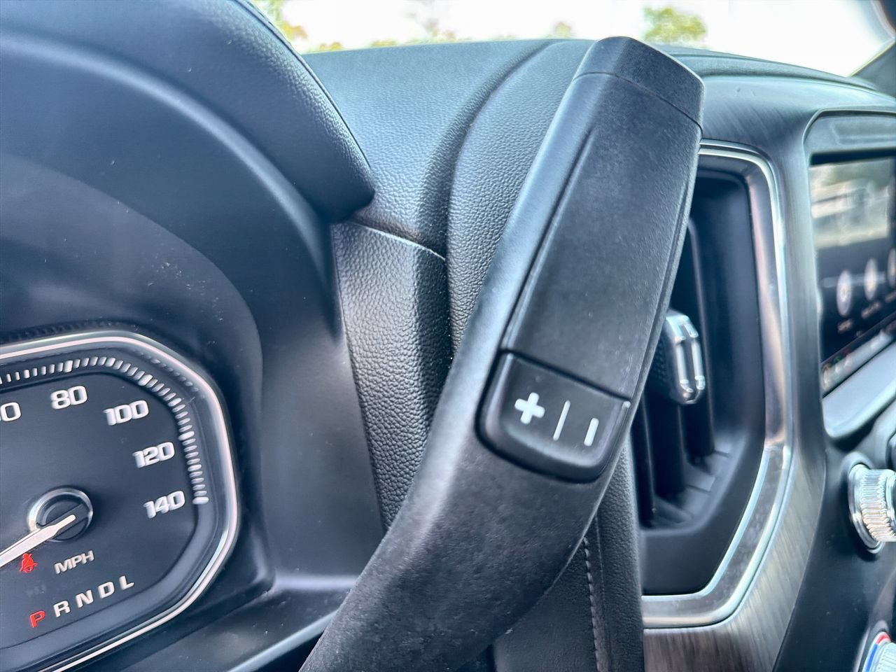 Used 2019 ONYX BLACK GMC Denali image 14