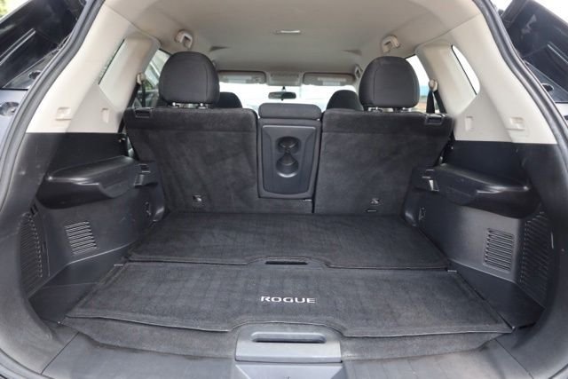 Used 2018 Magnetic Black Nissan SV image 33