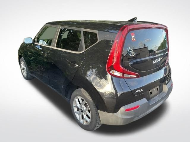Used 2022 Cherry Black Kia LX image 6