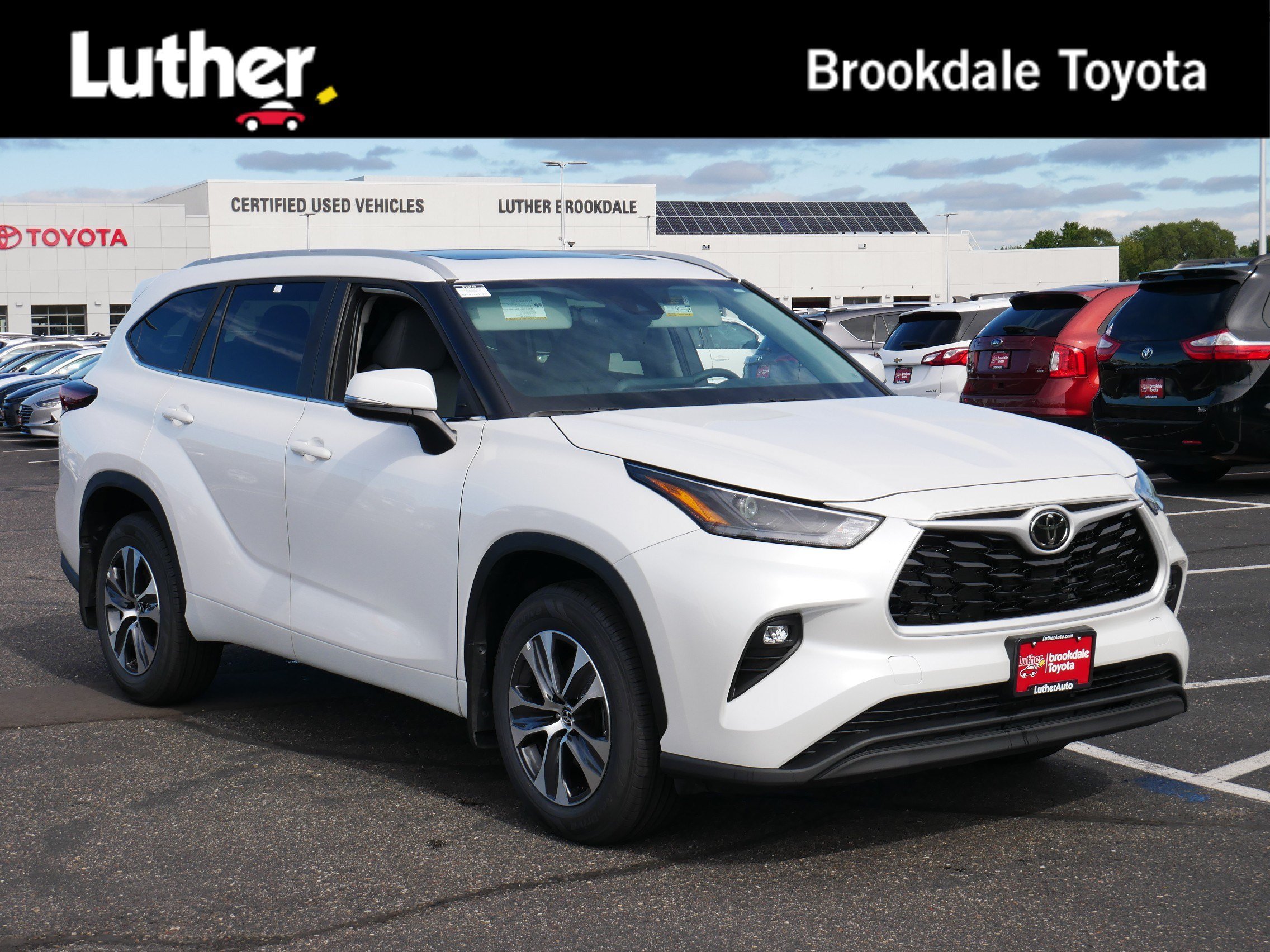 Certified Used 2026 Wind Chill Pearl Toyota XLE image 1