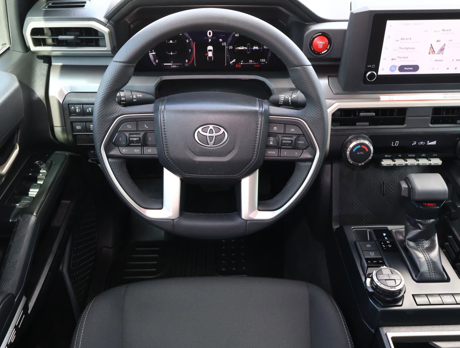 2025 Toyota Tacoma TRD Off Road - Photo 10