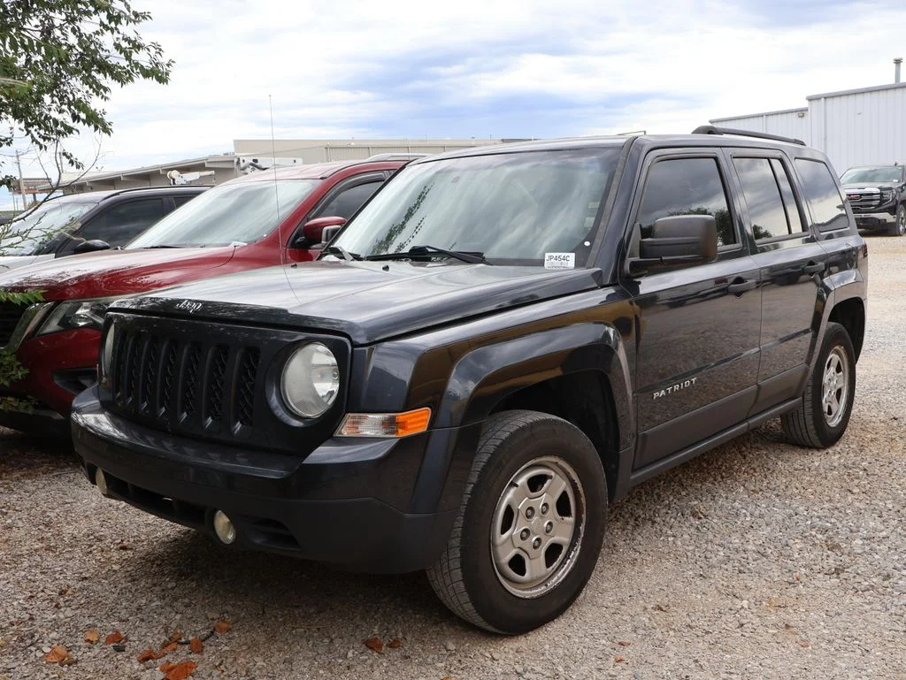 Used 2014 Jeep Patriot Sport with VIN 1C4NJRBB4ED831152 for sale in Ozark, MO
