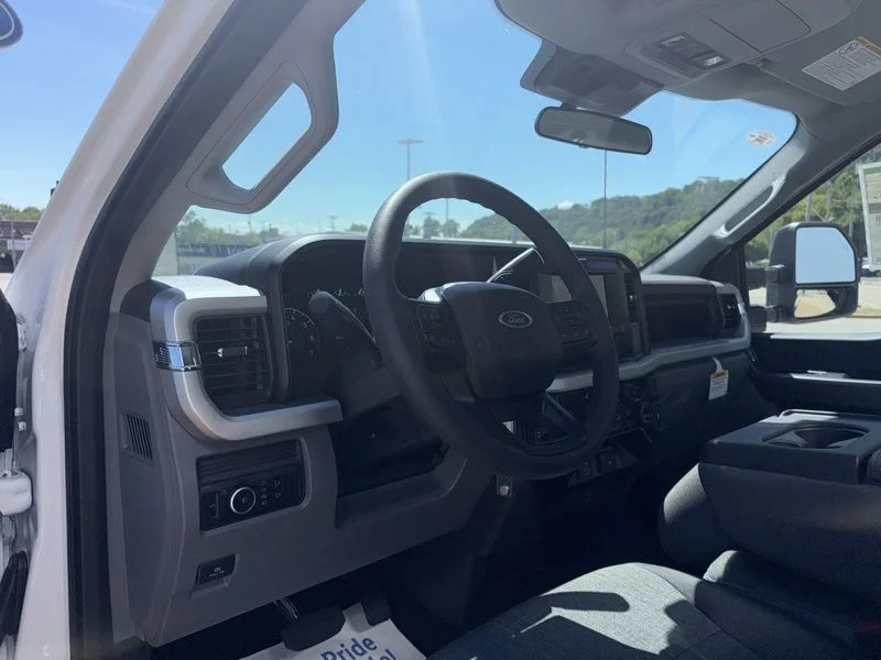 New 2025 White Ford XL image 17