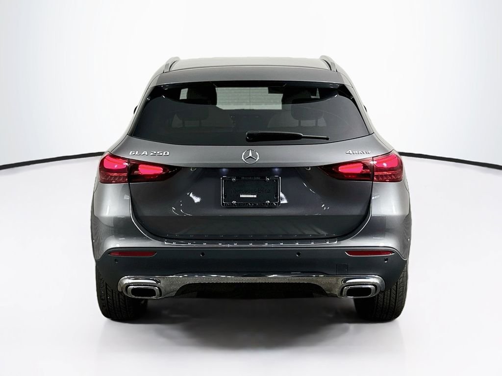New 2026 Mountain Grey Metallic Mercedes-Benz GLA 250 image 5