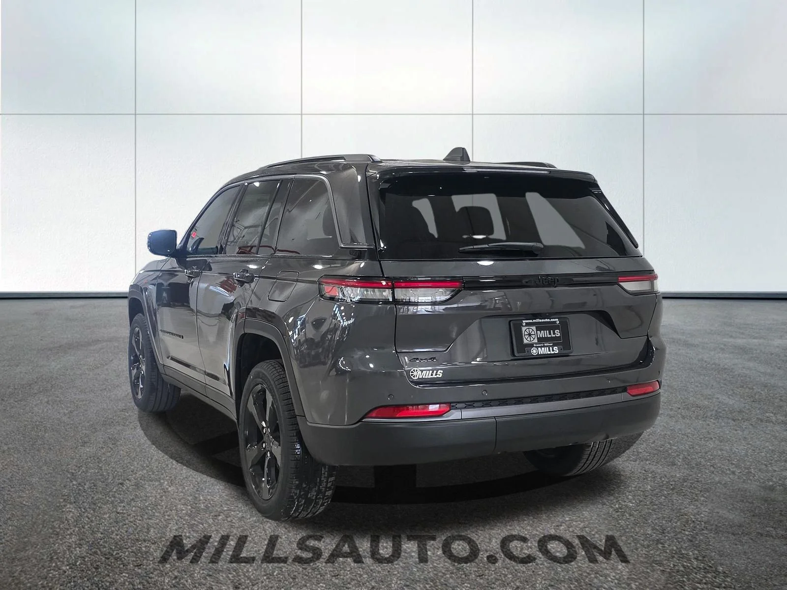 New 2026 Baltic Gray Metallic Clearcoat Jeep Limited image 5