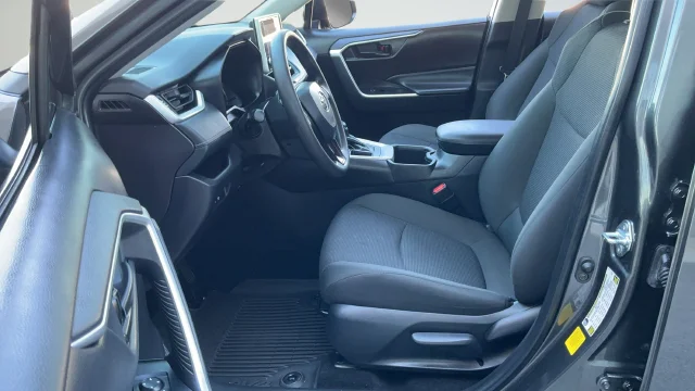 Used 2025 White Toyota LE image 20