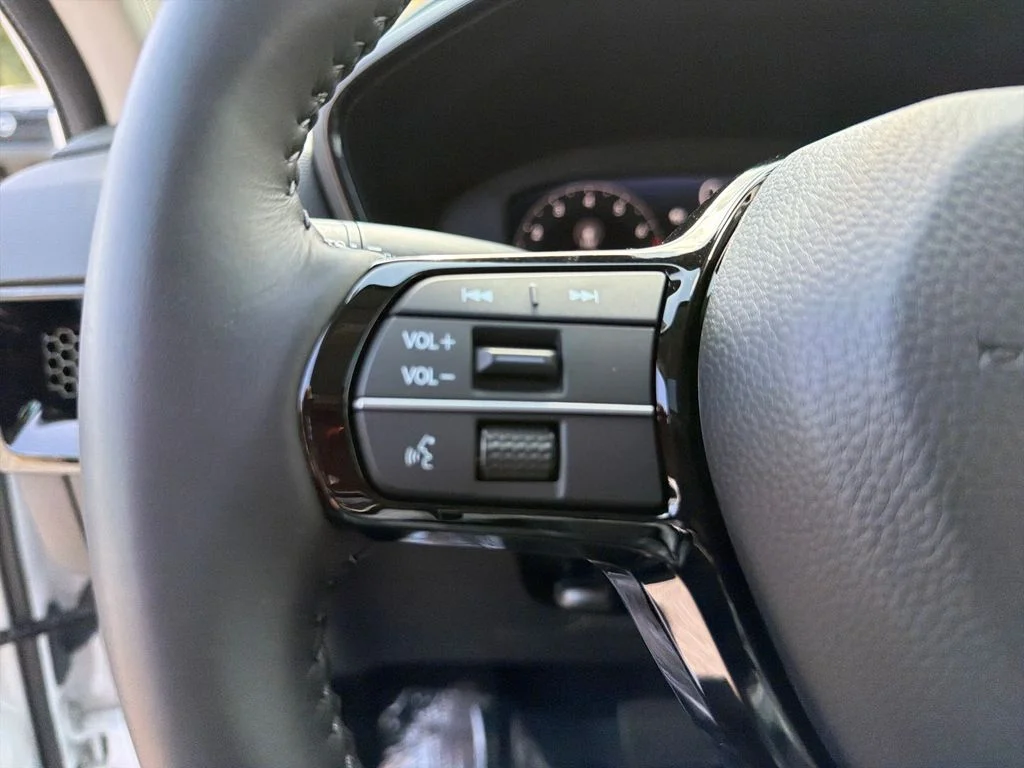 Used 2026 White Honda EX-L image 20