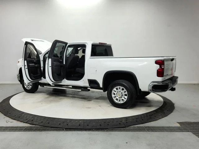Used 2023 White Chevrolet LT image 14