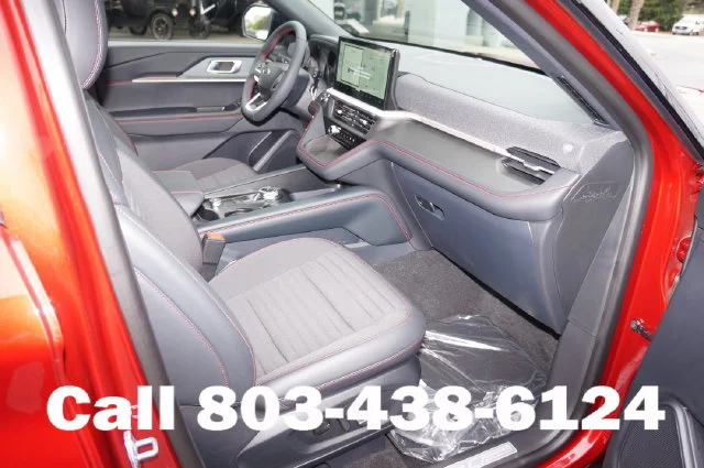 New 2027 Ruby Red Metallic Tinted Clearcoat Ford ST-Line image 18