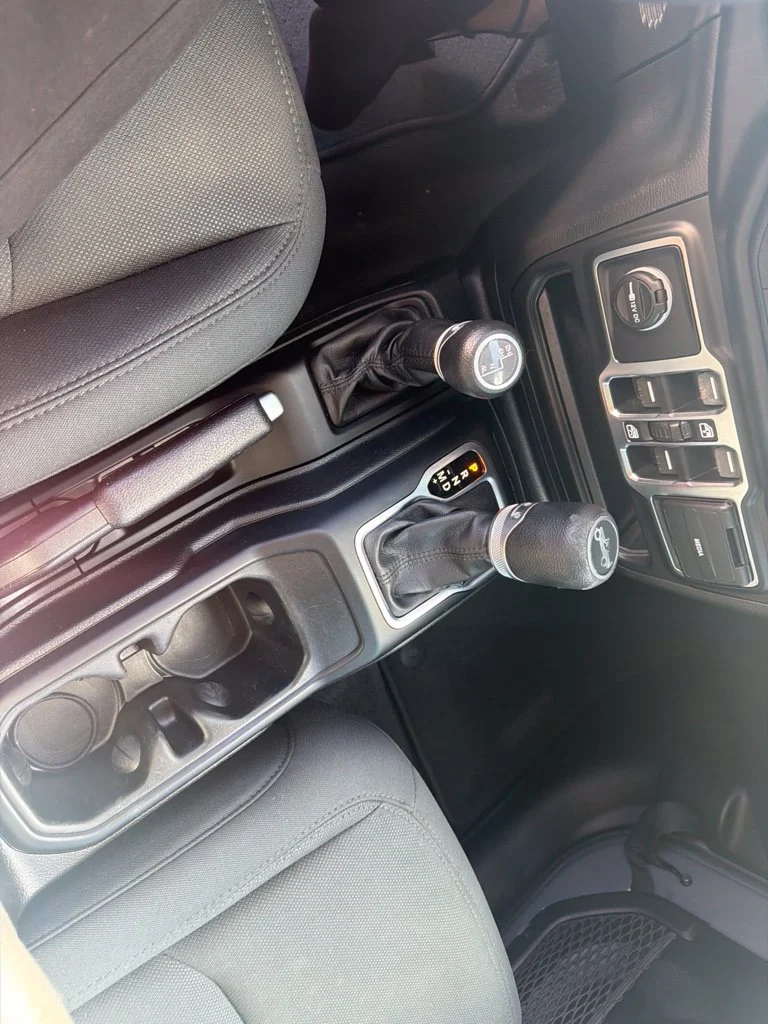 Used 2020 Gray Jeep Unlimited Sport S image 11
