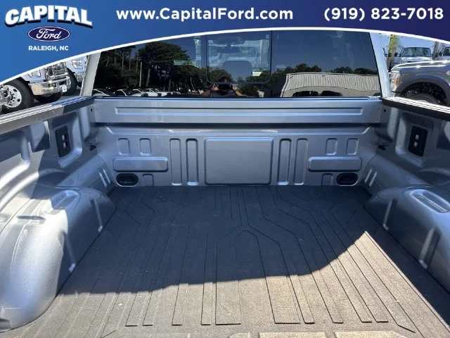 Used 2024 Silver Ford XLT image 16