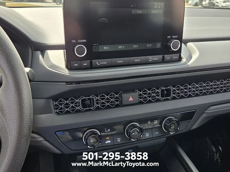 Used 2025 Crystal Black Pearl Honda LX CVT image 17