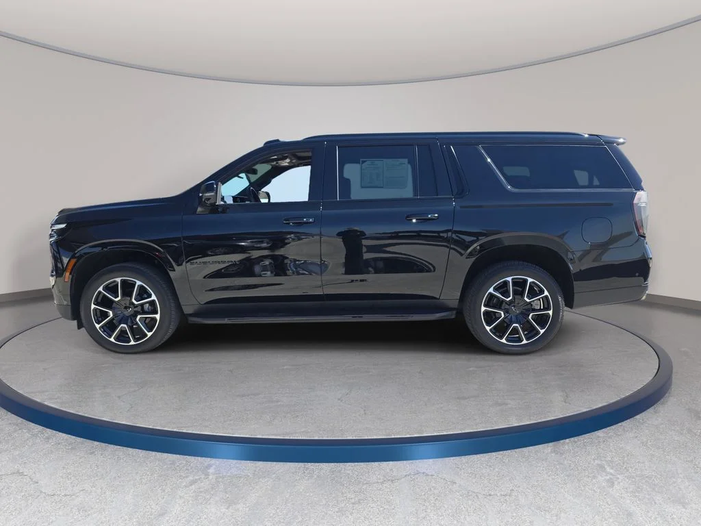 Used 2025 Black Chevrolet RST image 9