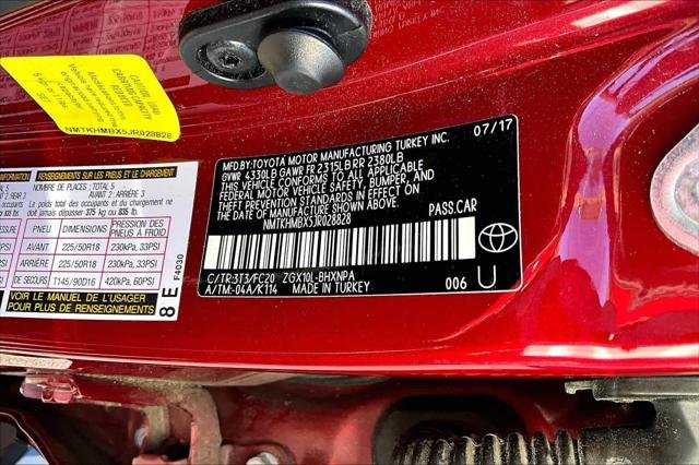 Certified Used 2018 RUBY FLARE PEARL Toyota  image 34