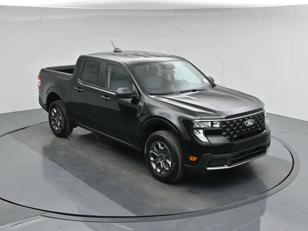 New 2026 Shadow Black Ford XLT image 36