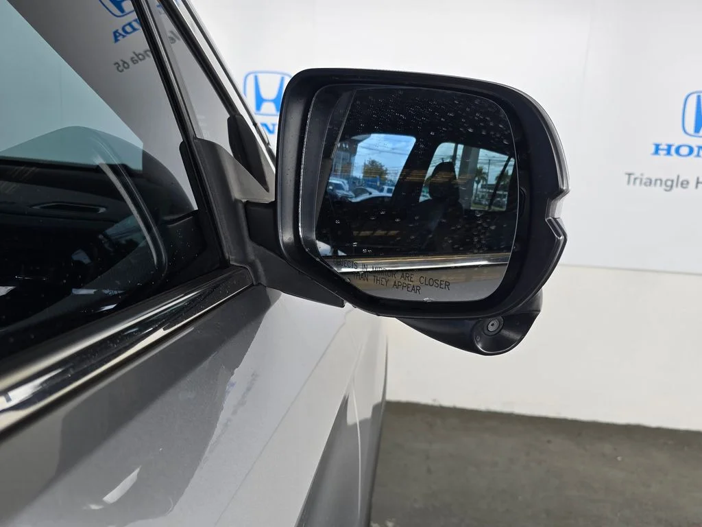 Used 2016 Silver Honda EX-L image 69