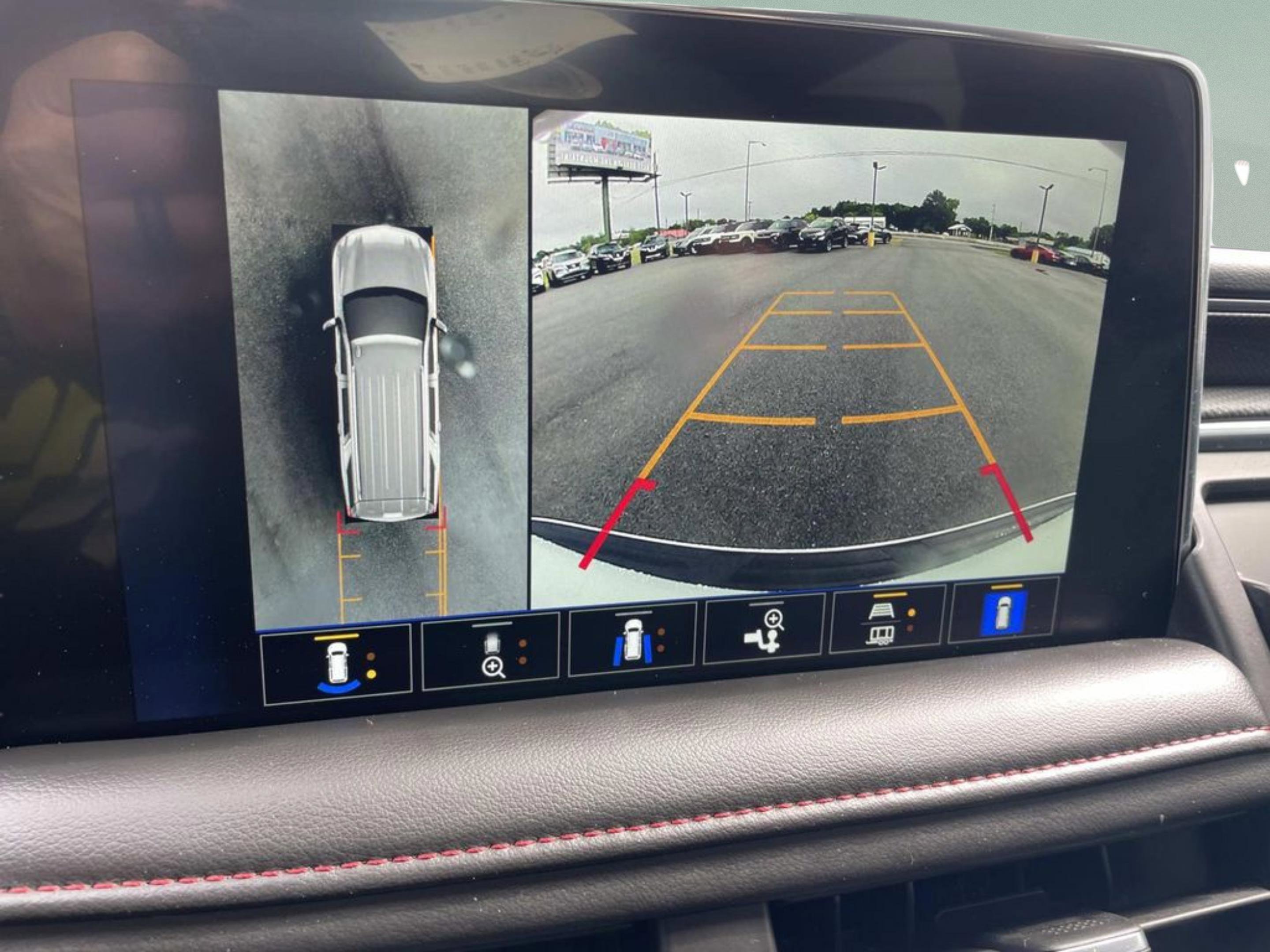 Used 2024 White Chevrolet RST image 30