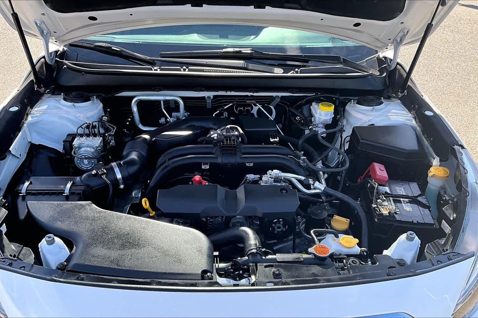 Used 2019 Crystal White Pearl Subaru Limited image 31