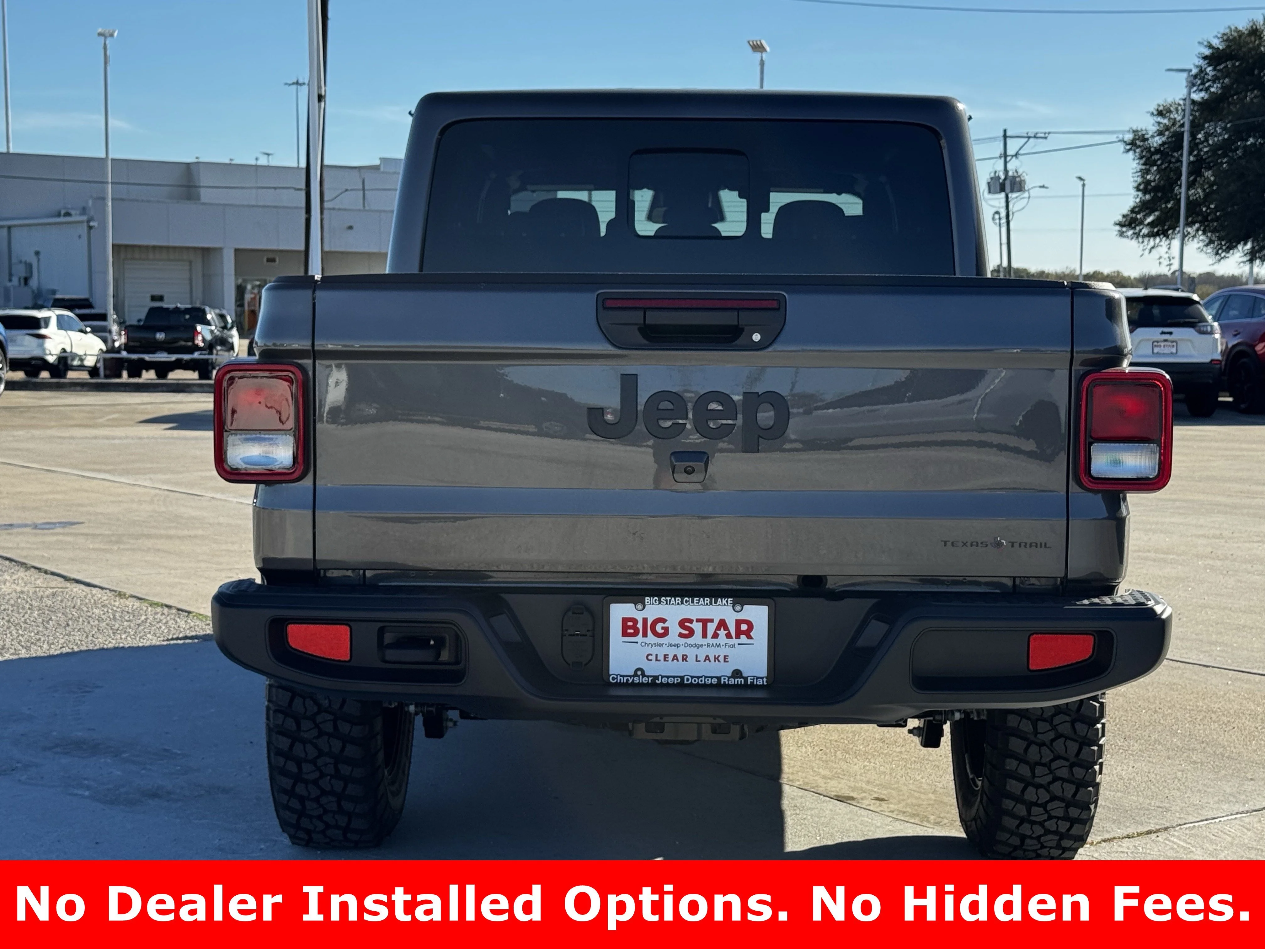New 2026 Granite Crystal Metallic Clearcoat Jeep Texas Trail image 9