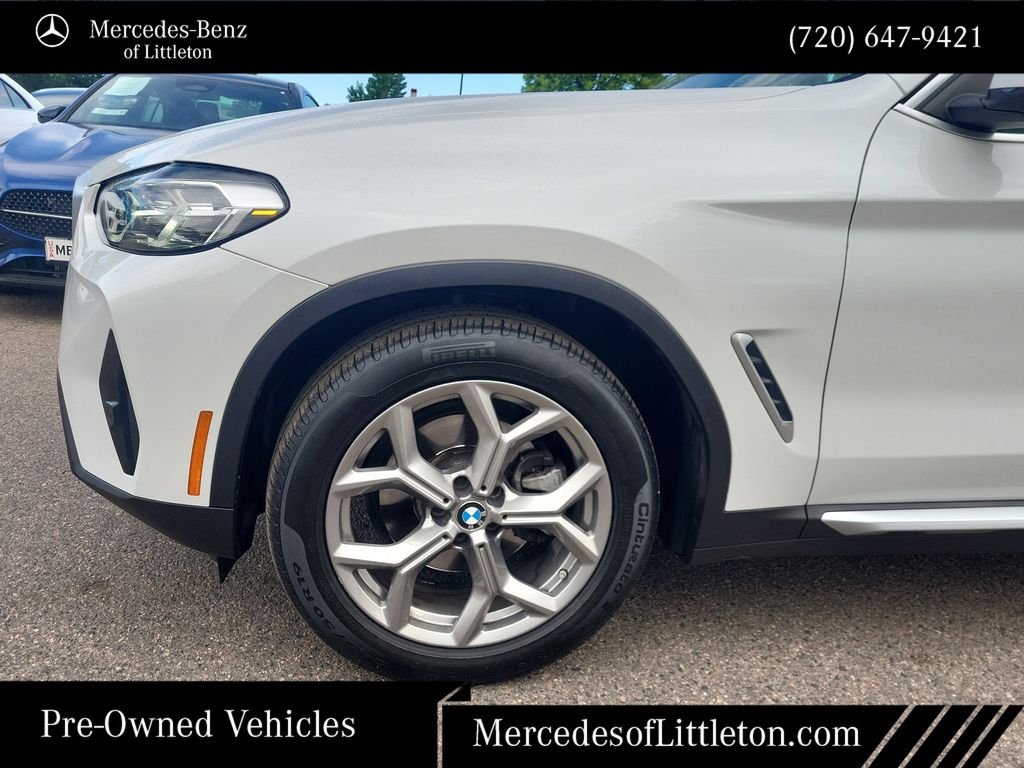 Used 2022 White BMW sDrive30i image 9