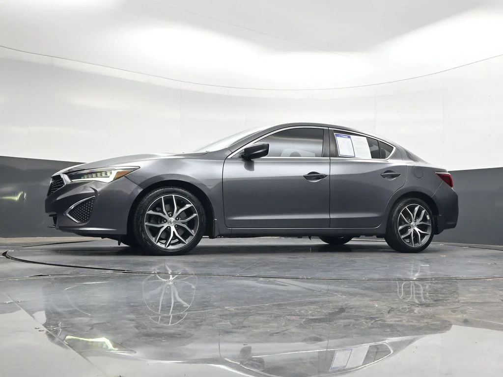 Used 2021 Modern Steel Metallic Acura Premium Package image 40