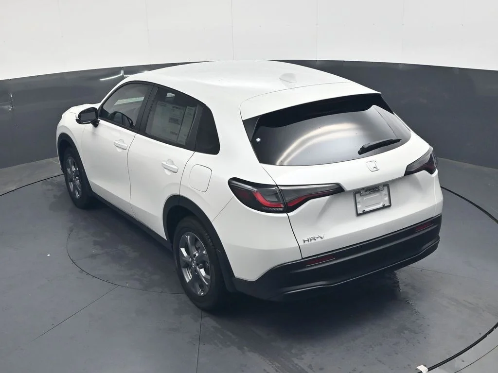 New 2027 Platinum White Pearl Honda LX image 30
