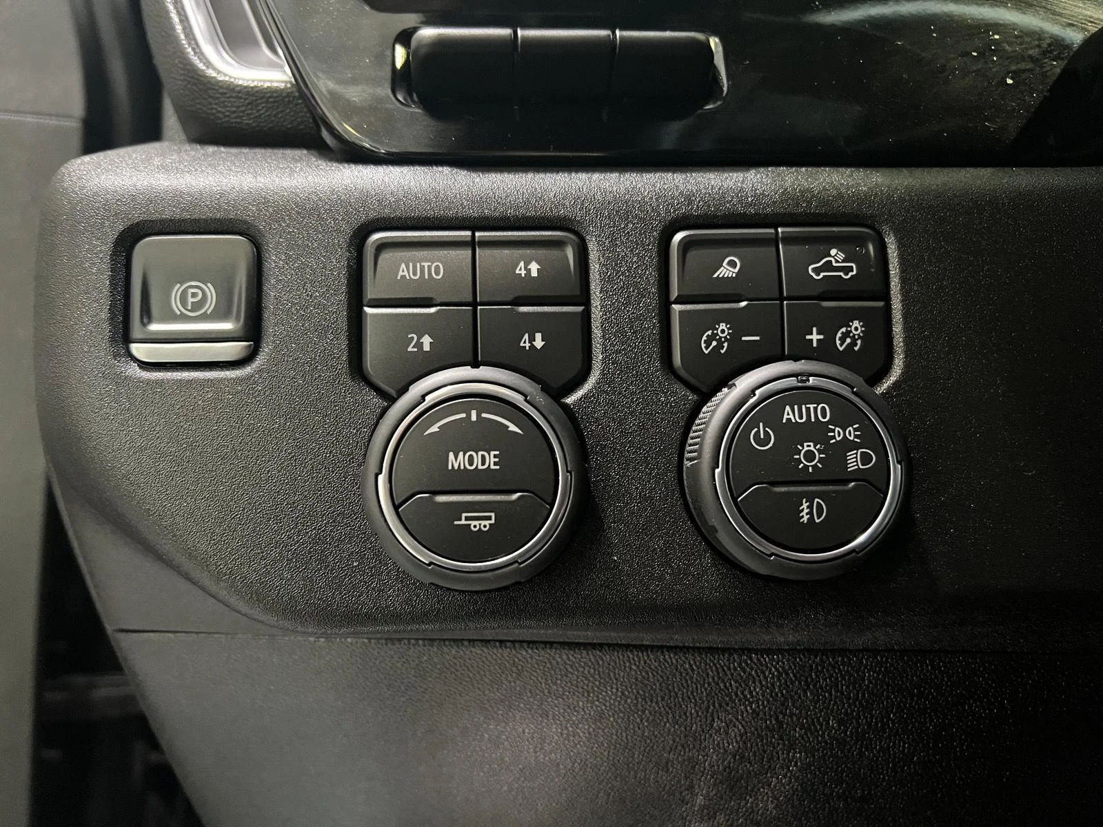 Used 2026 Black Chevrolet High Country image 12