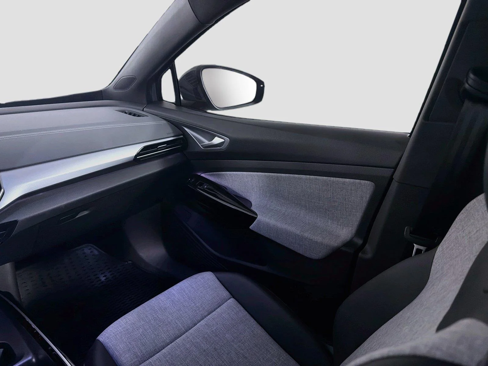Certified Used 2025 Pure Gray Volkswagen Pro image 22