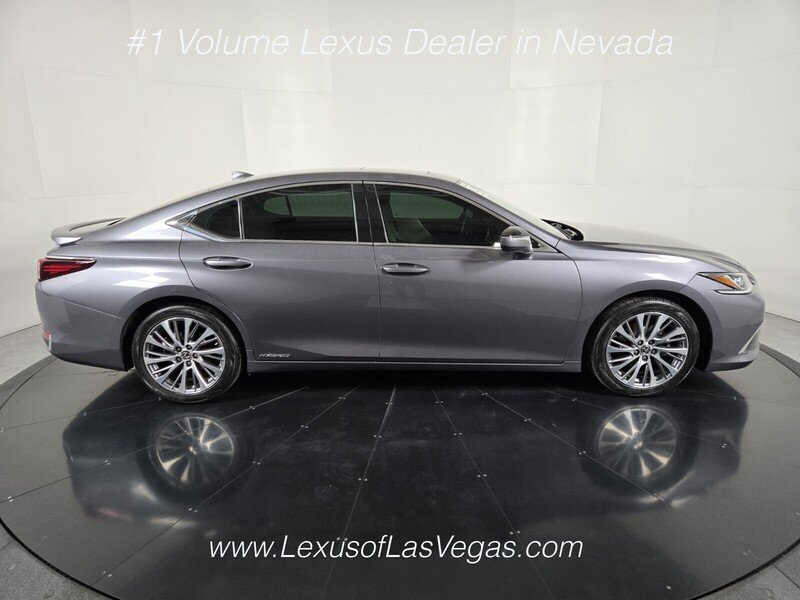 Used 2020 Gray Pearl Lexus 300h image 7