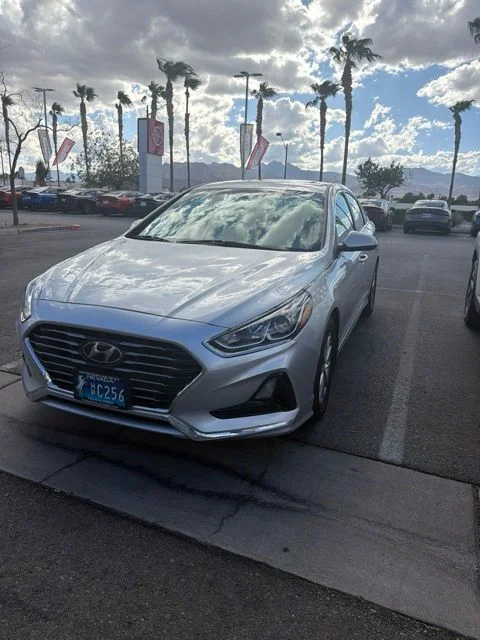 Used 2018 Symphony Silver Hyundai SE image 1