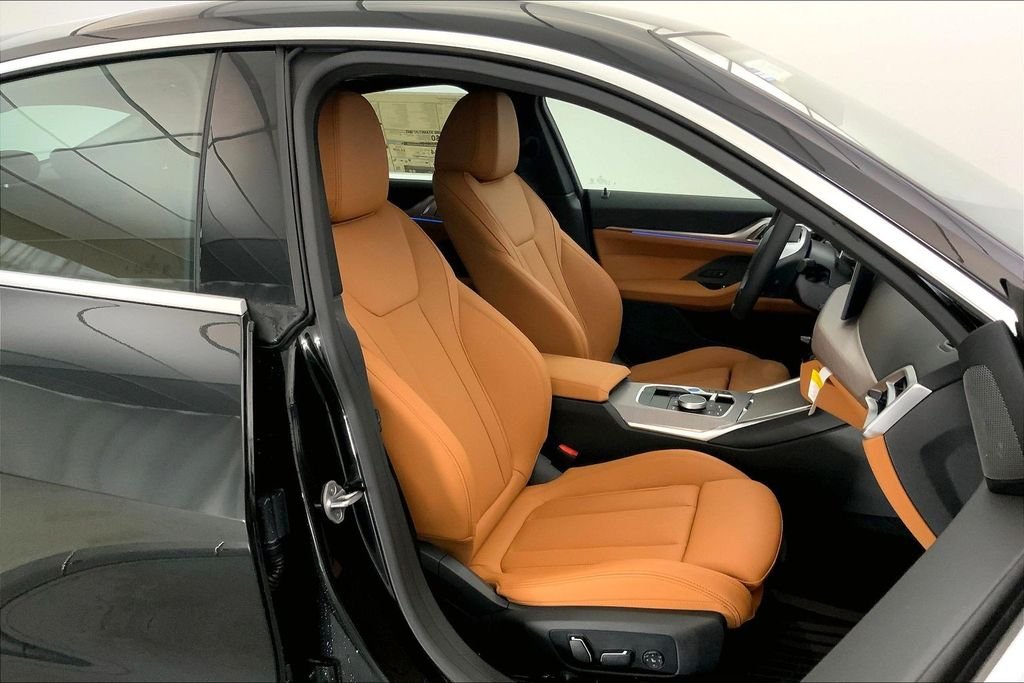 New 2026 Black Sapphire Metallic BMW xDrive40 image 7