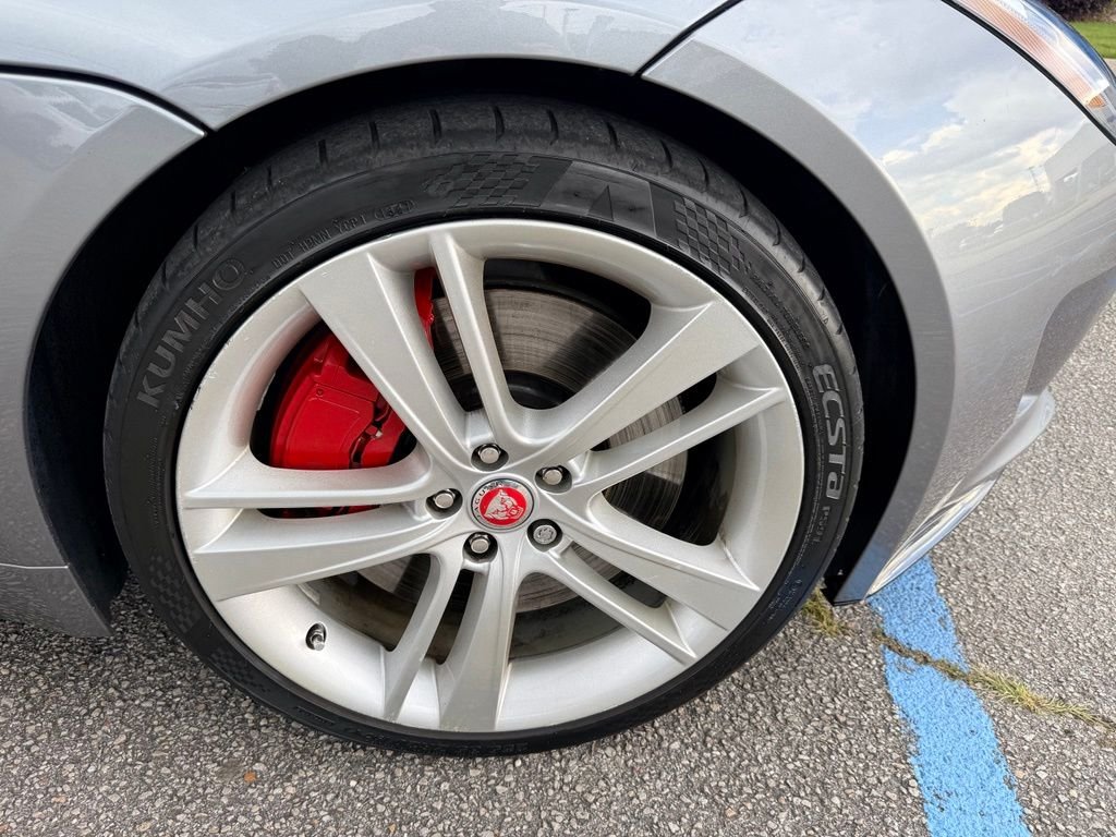 Used 2015 Gray Jaguar V8 S image 31