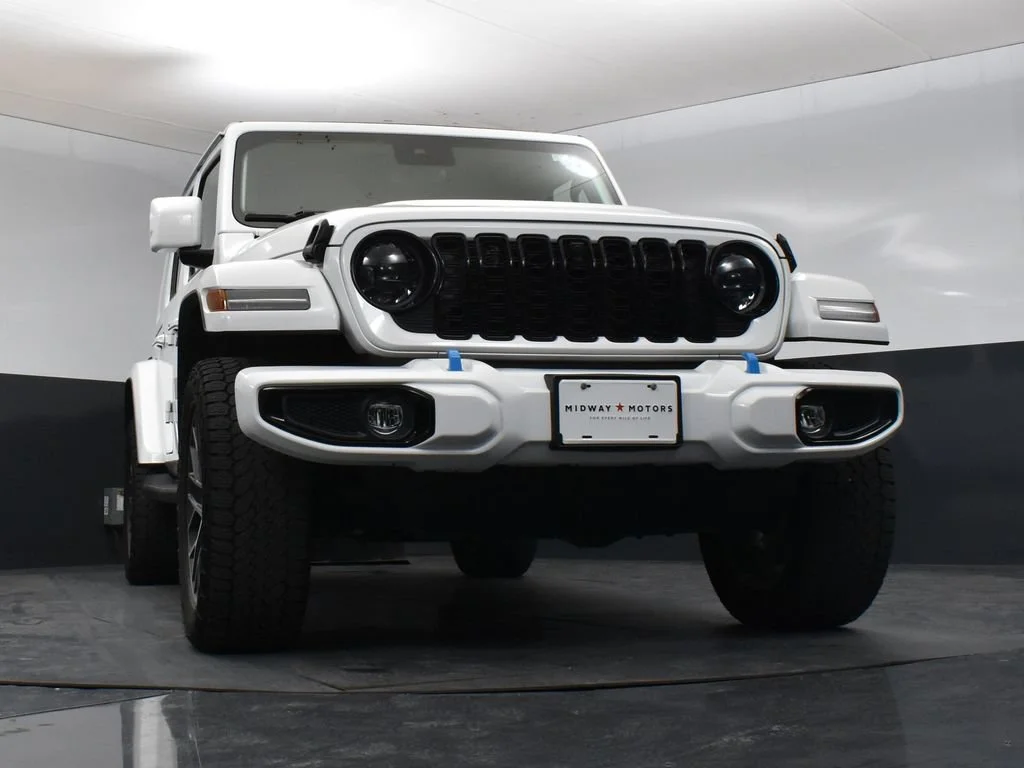 Used 2024 White Jeep High Altitude 4xe image 29