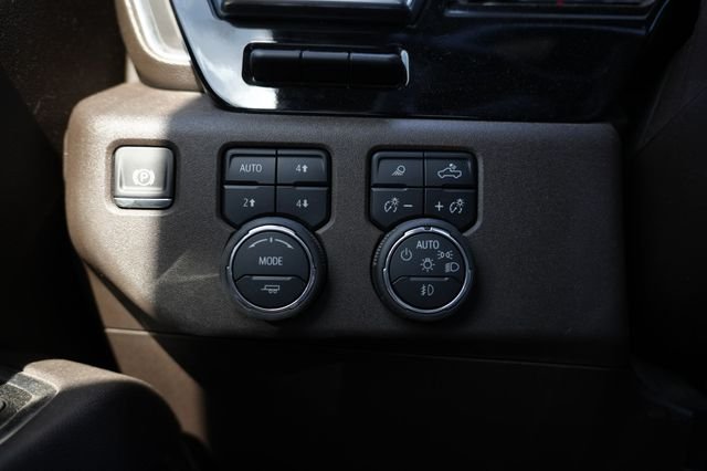 Used 2025 Blue Chevrolet LTZ image 13