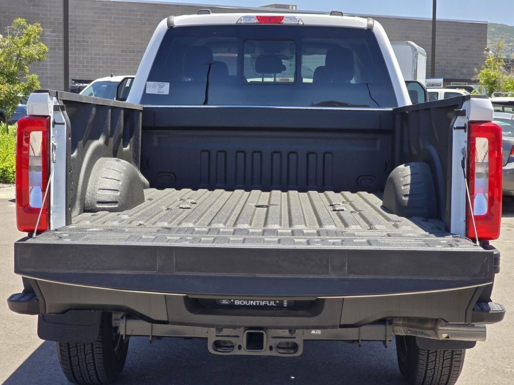 New 2026 Oxford White Ford XL image 23