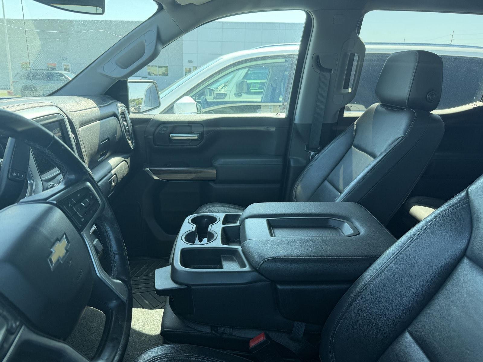 Used 2020 Summit White Chevrolet LT image 9