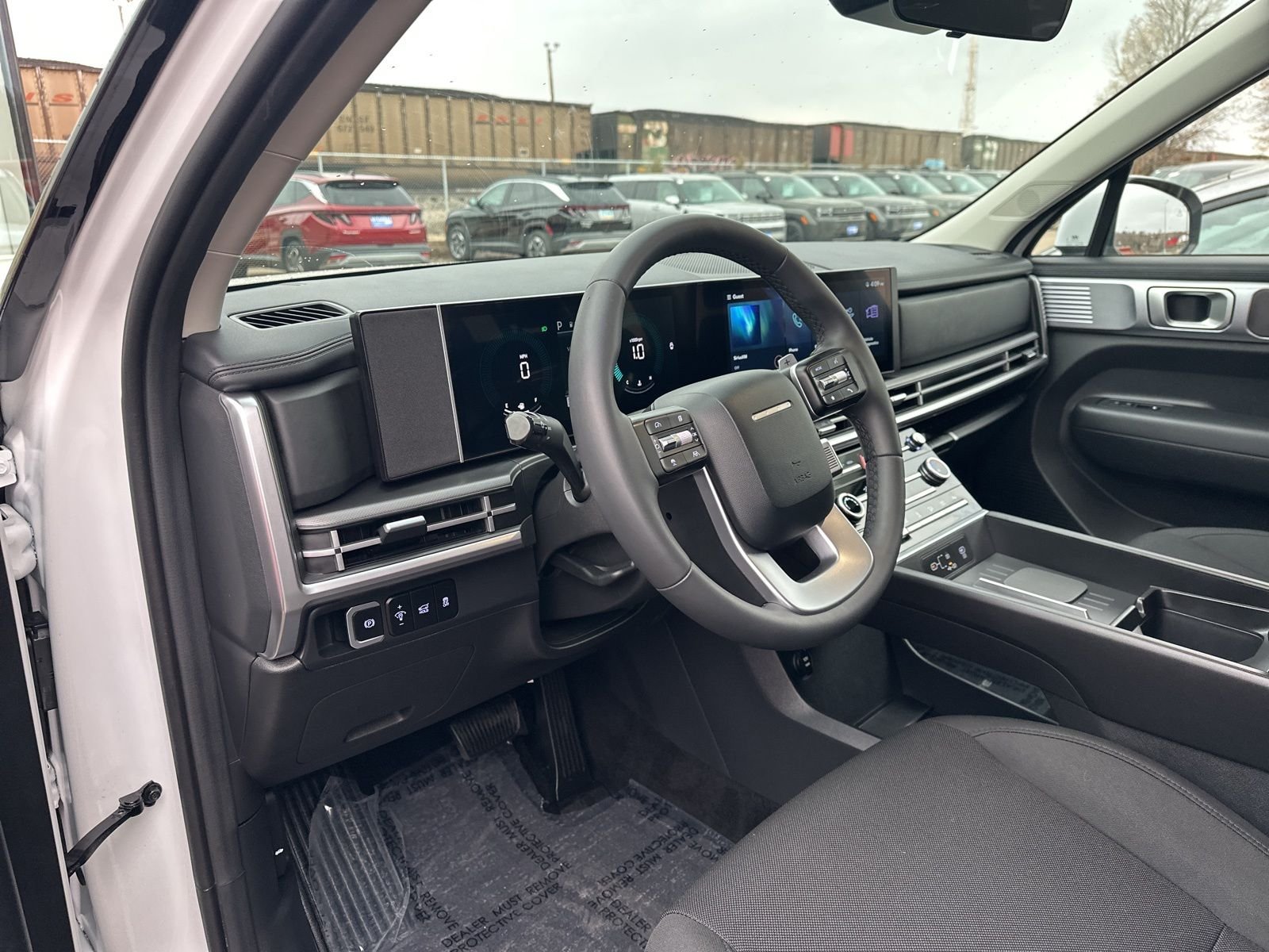 2025 Hyundai Santa Fe SE - Photo 12